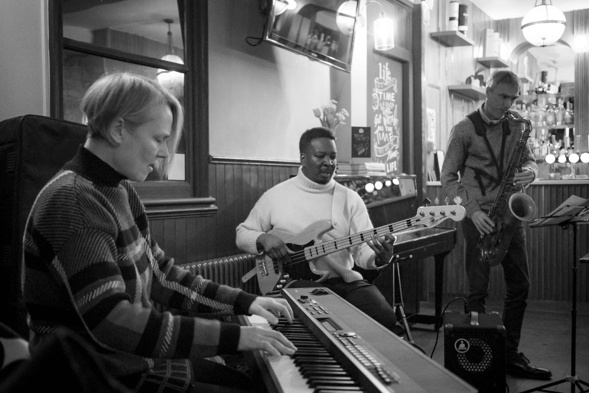 belinda Winston and Roland at the George Canning