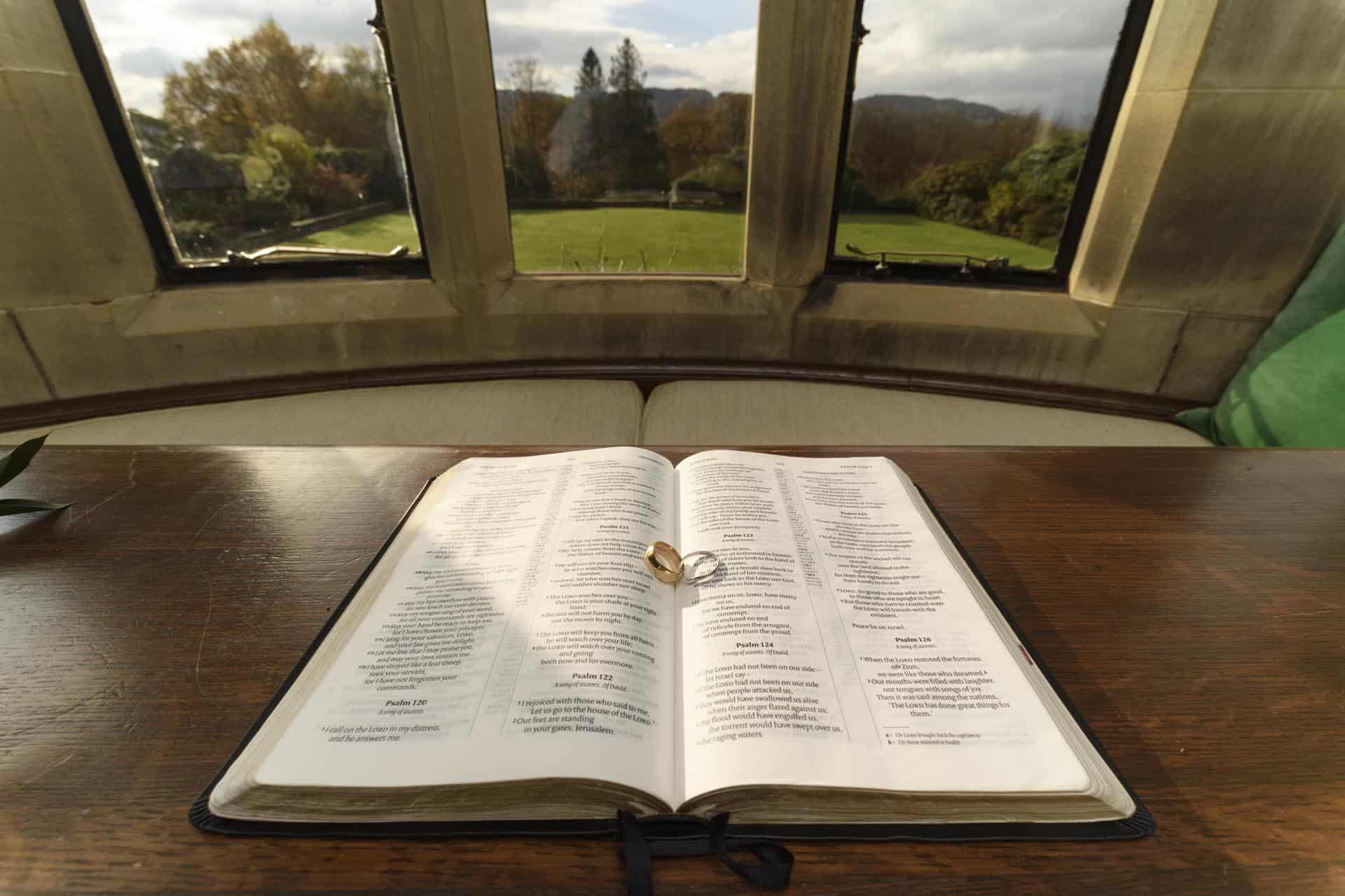 Cumbria wedding windermere Cragwood house Laowa 15mm Bromley wedding photographers tools kent 113905