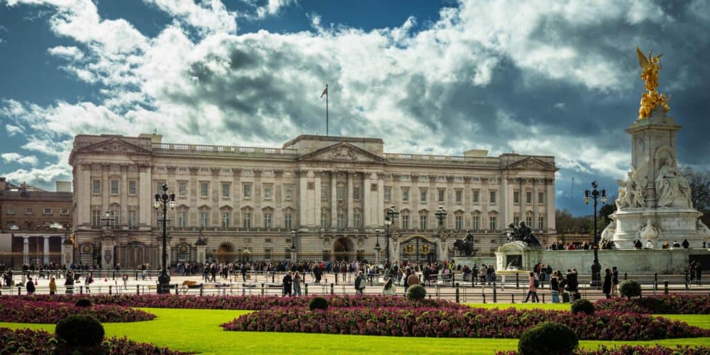 Buckingham Palace with Lumix G9 and 20mm 1.7
