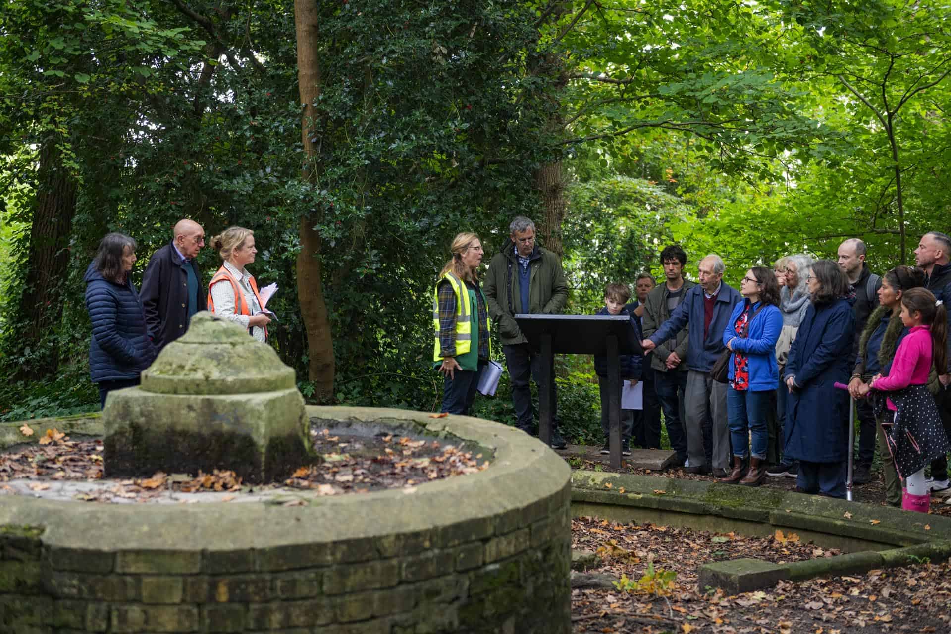 Bromley photographer local life friends of south hill wood and kingswood glen 140144
