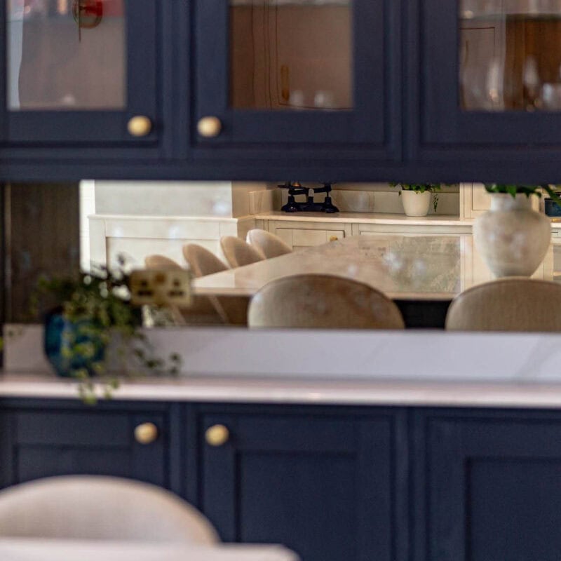 Interior photography in Surrey: Norden Kitchens Woldingham CQ Calacatta Gold 143751 a