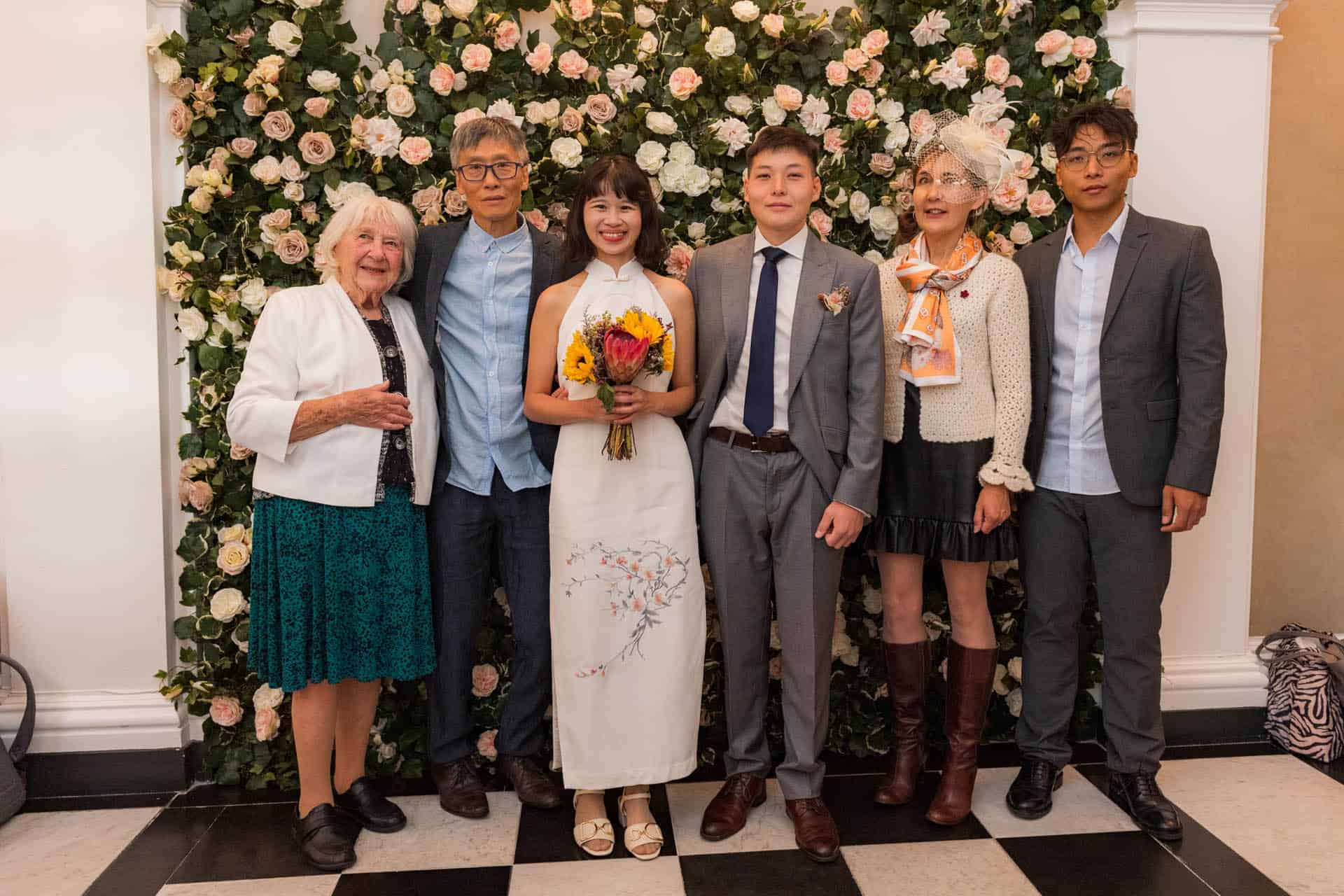 Chelsea Old Town Hall wedding photographer Pedros Wine Bar 085551