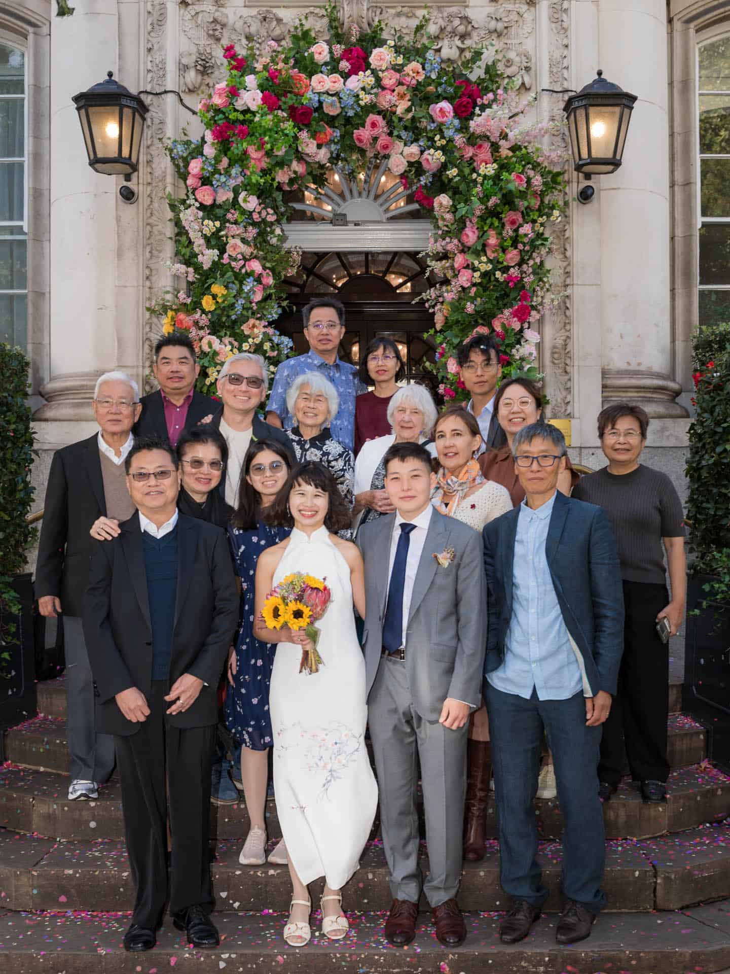 Chelsea Old Town Hall wedding photographer Pedros Wine Bar 093304