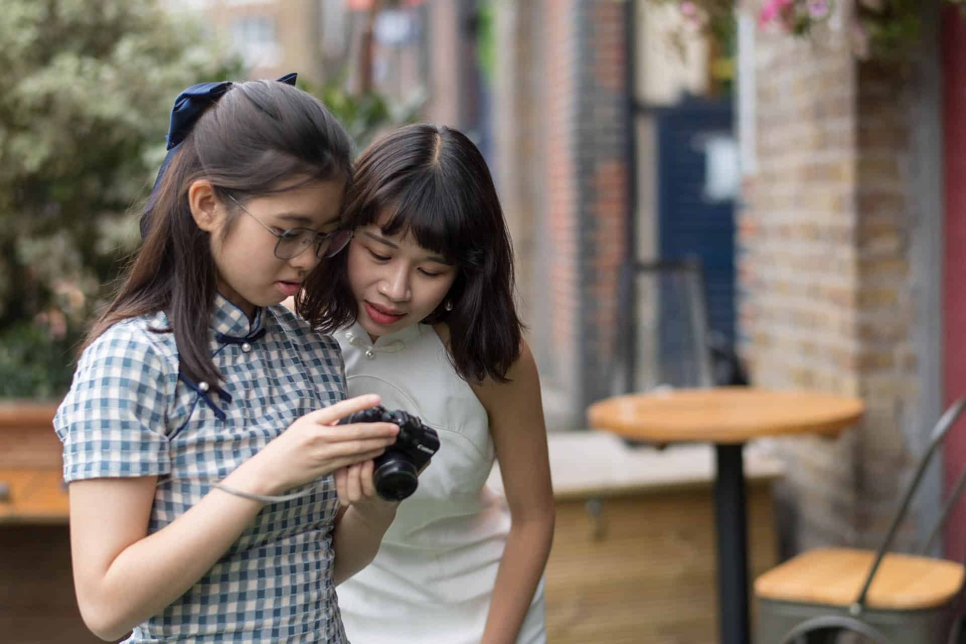 Chelsea Old Town Hall wedding photographer Pedros Wine Bar 114355