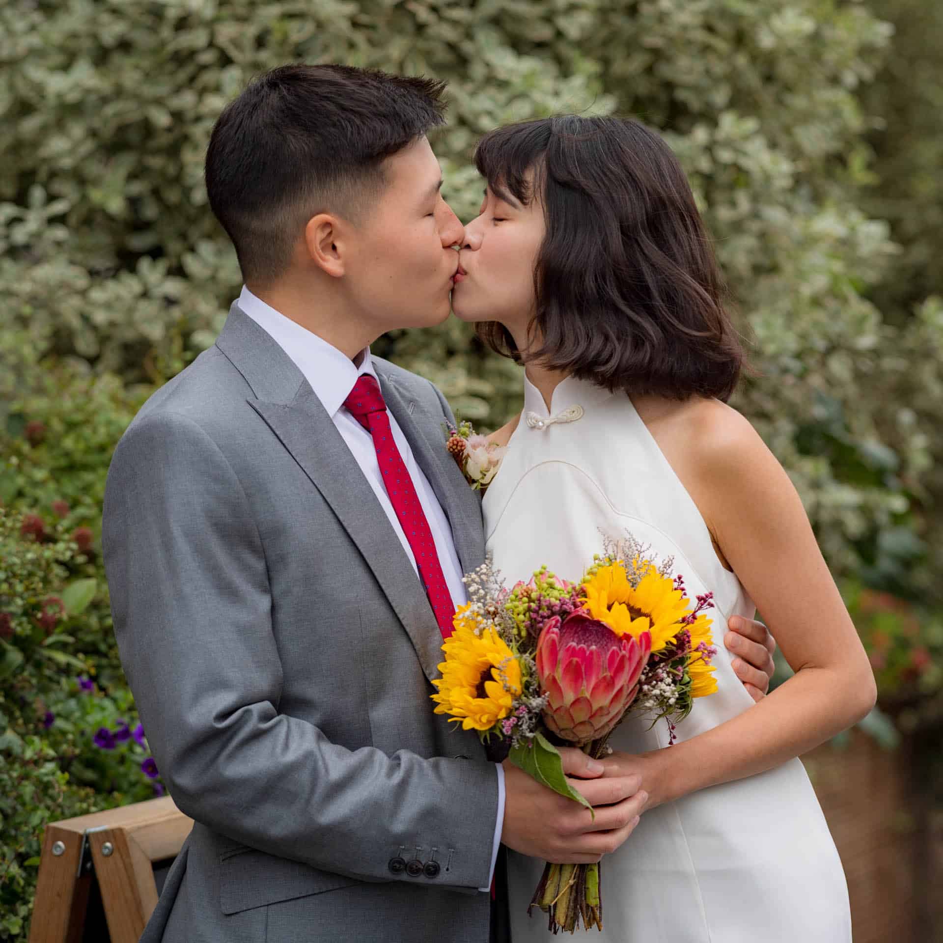 Chelsea Old Town Hall wedding photographer Pedros Wine Bar 114834