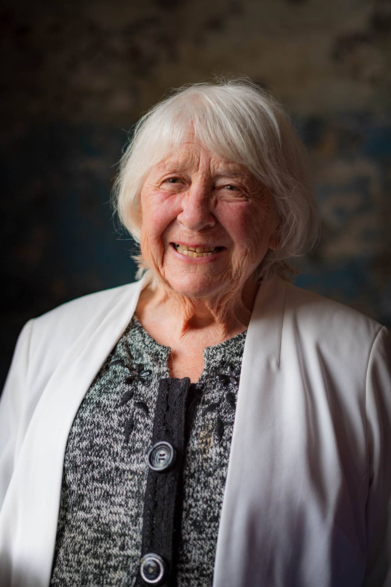 Chelsea Old Town Hall wedding photographer Pedros Wine Bar 120540