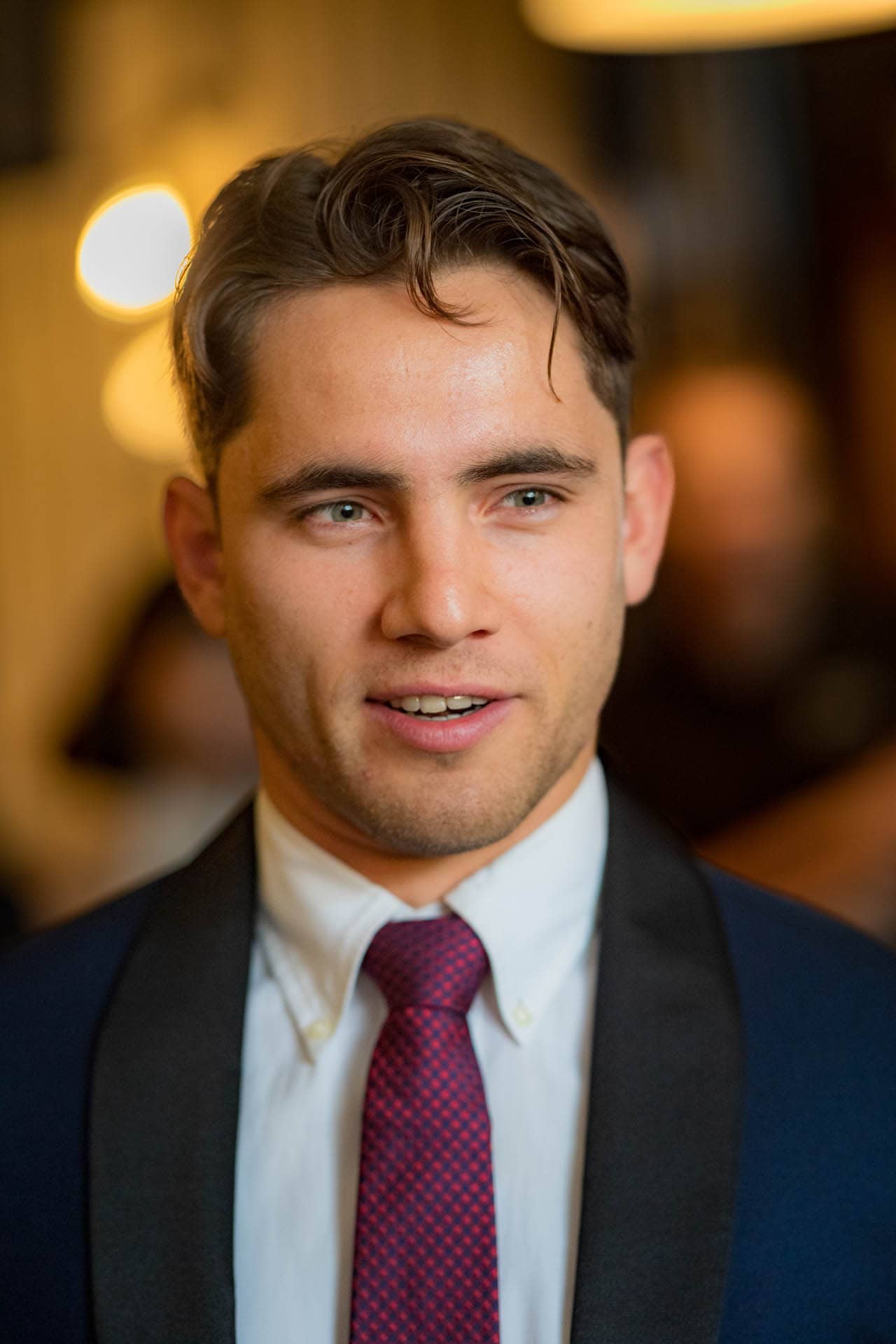 Chelsea Old Town Hall wedding photographer Pedros Wine Bar 123749