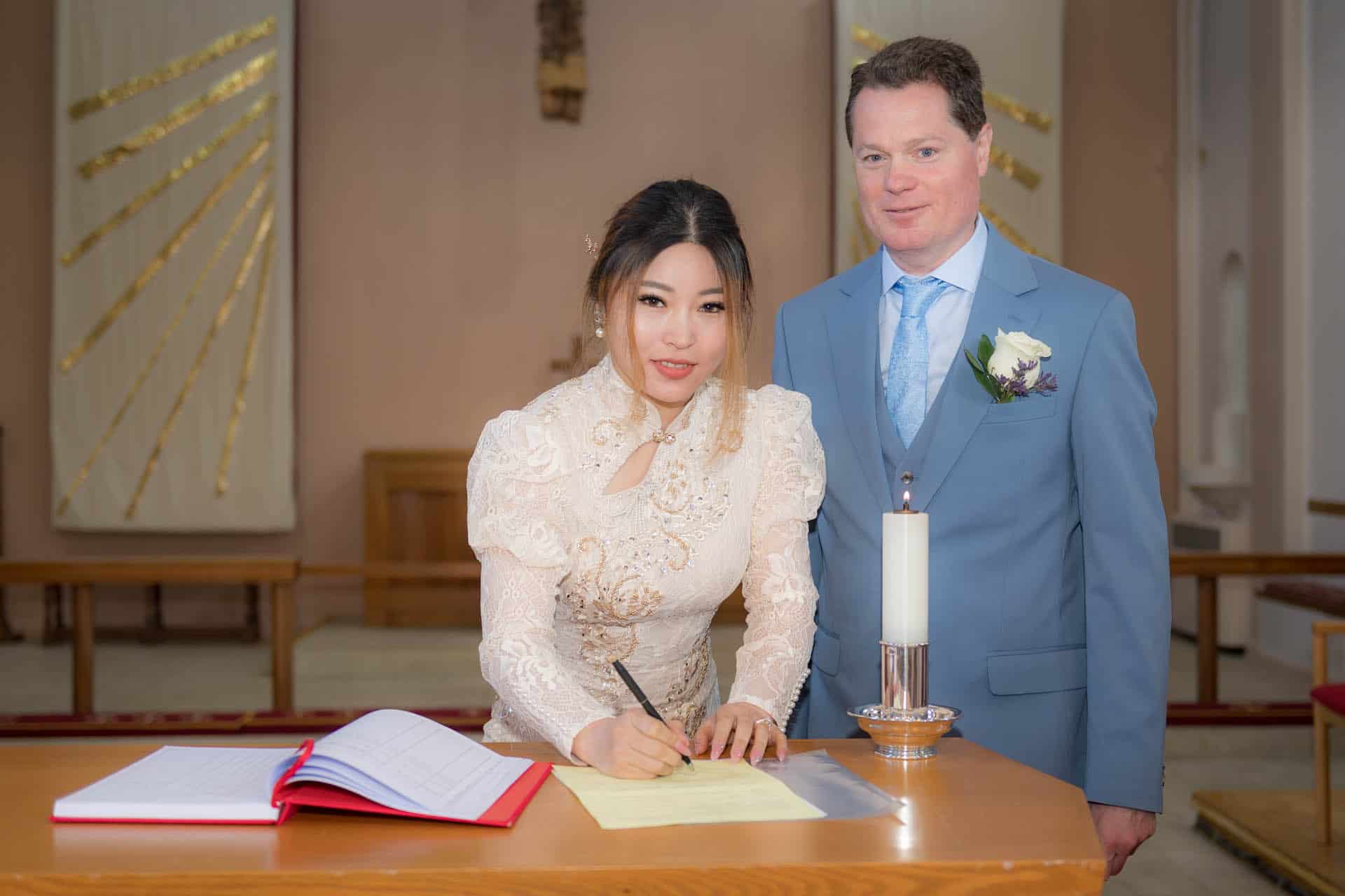 Surrey wedding photographer claygate 144119