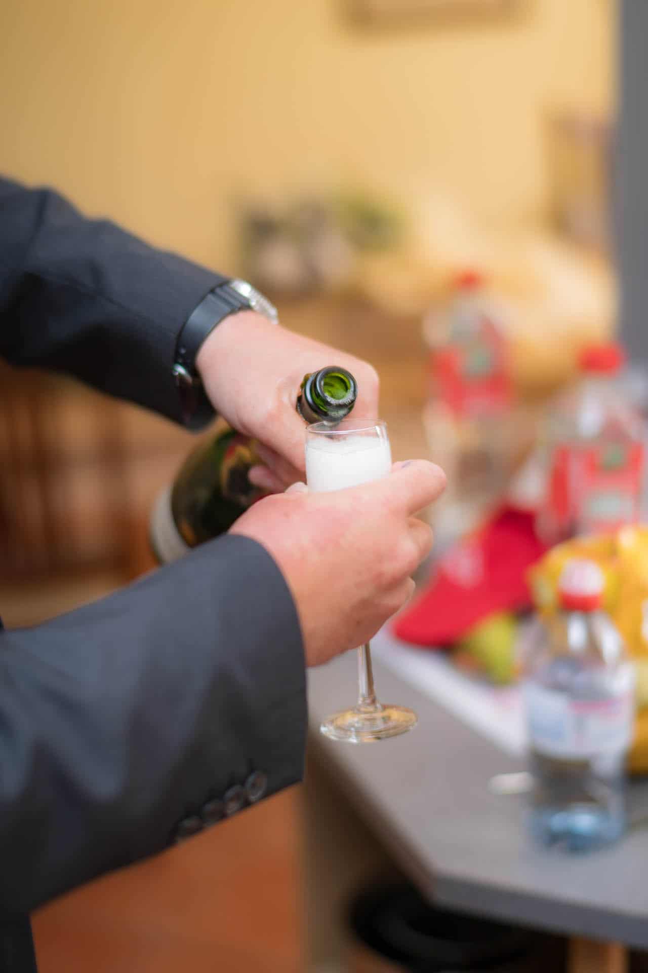 Surrey wedding photographer claygate 152803