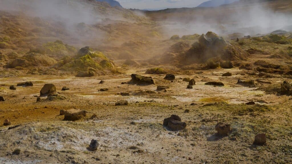 Brown rocks on the article How Sulfur Supports Photosynthesis in Plants: Key Functions
