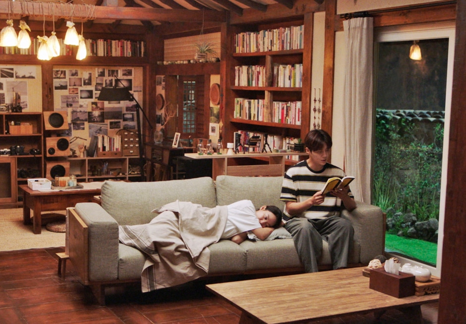 hometown cha-cha-cha interior set