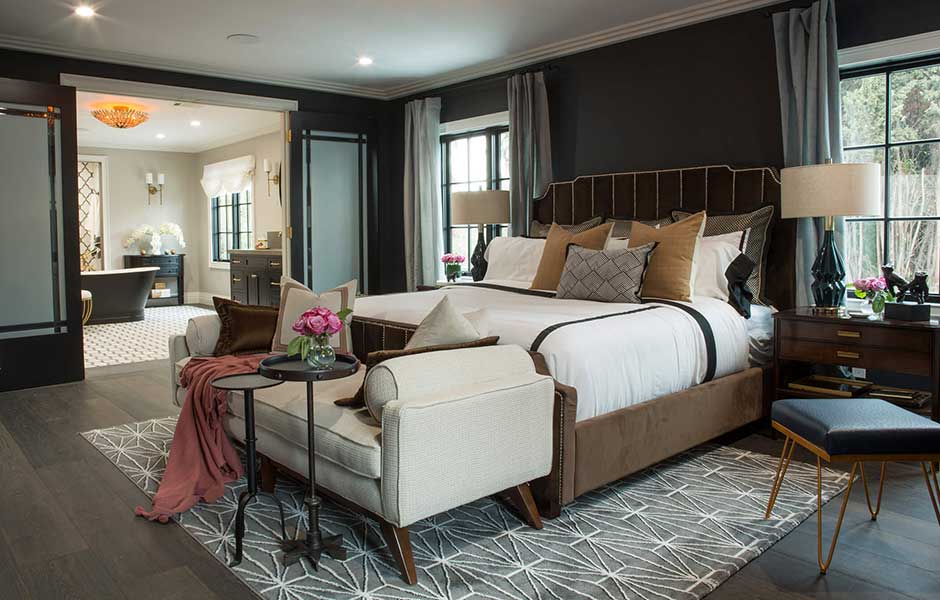 Drew's Honeymoon House bedroom