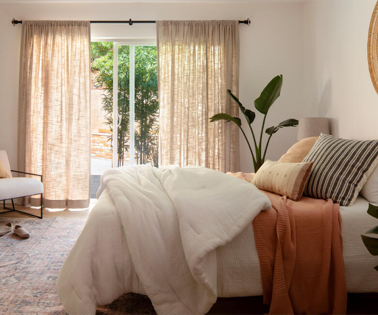 Recycled yarn bedding