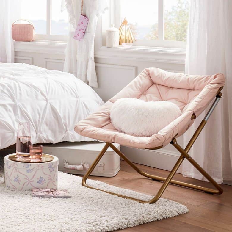 26 Dorm Room Decor Ideas to Start the Semester Off Right
