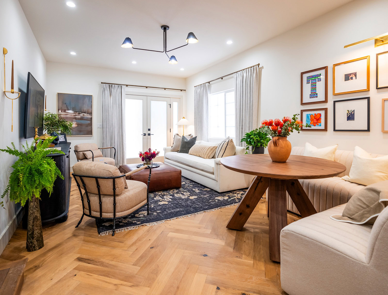 zach braff celebrity iou living room after