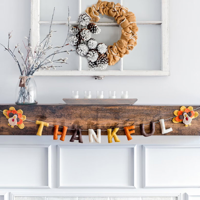 thanksgiving garland with turkeys