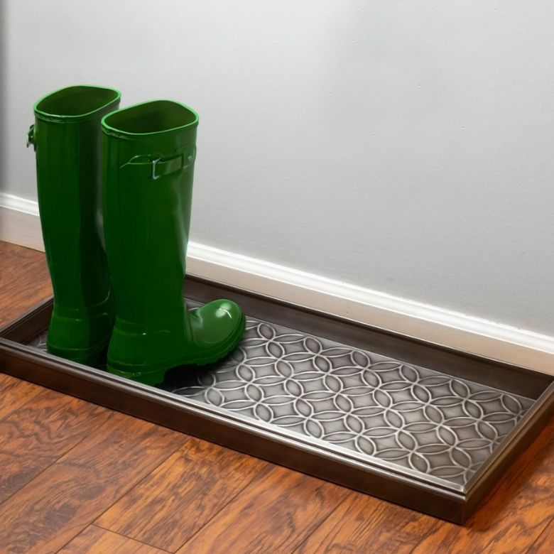 gray patterned boot tray