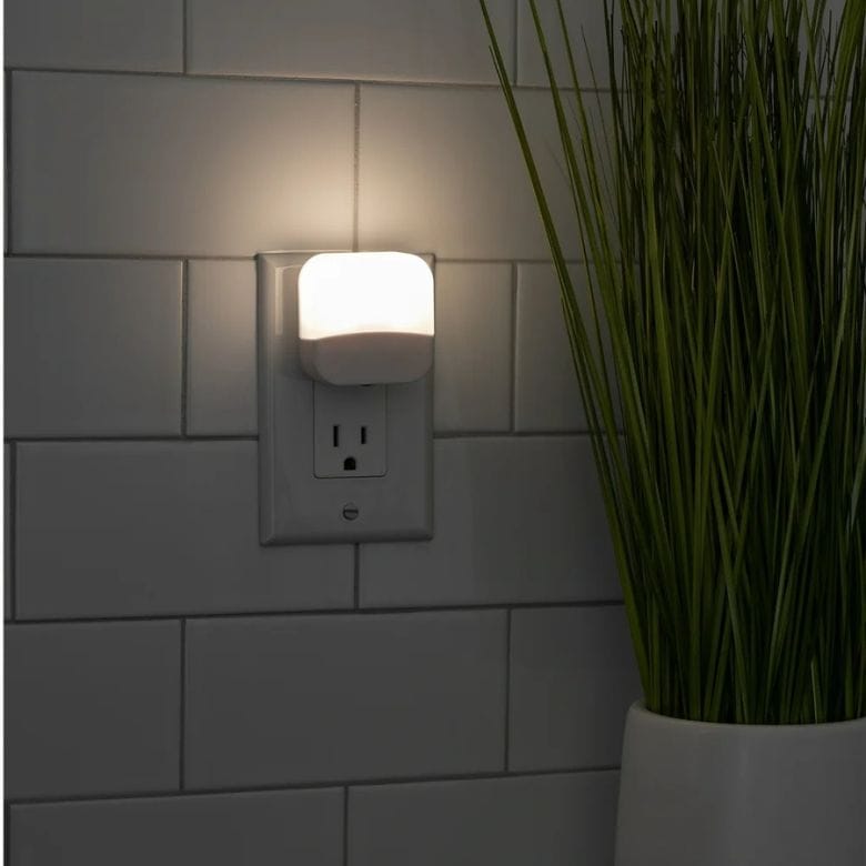 mini plug in night light