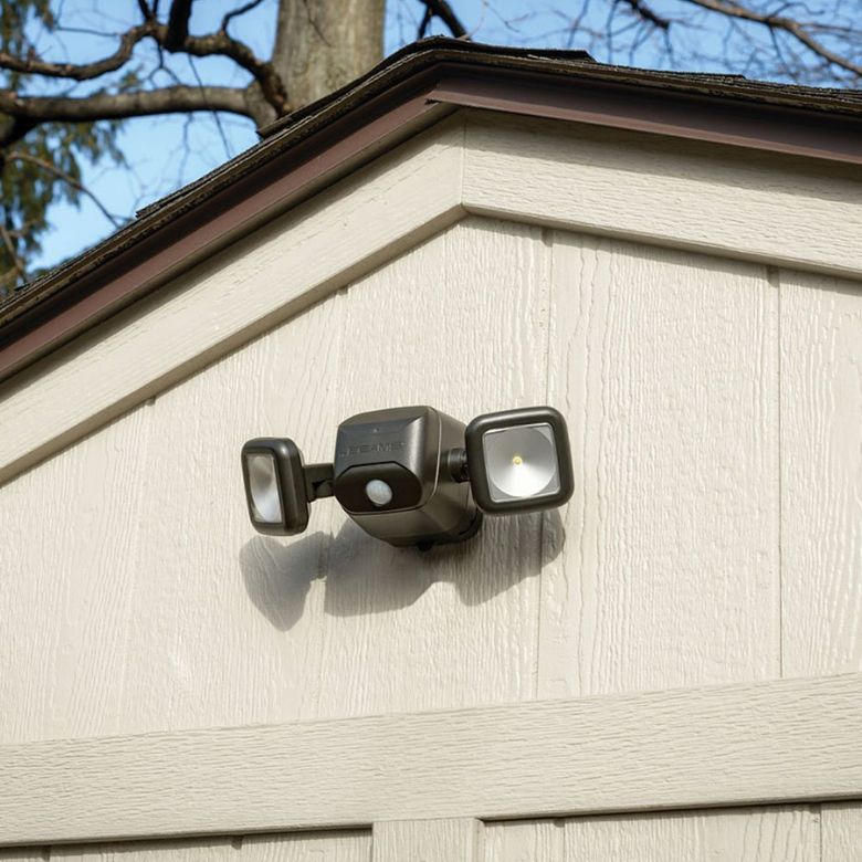 Outdoor 2-Head Security Spotlight