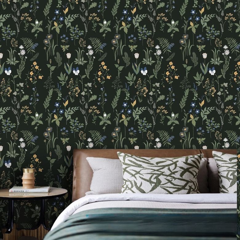black floral motif wallpaper