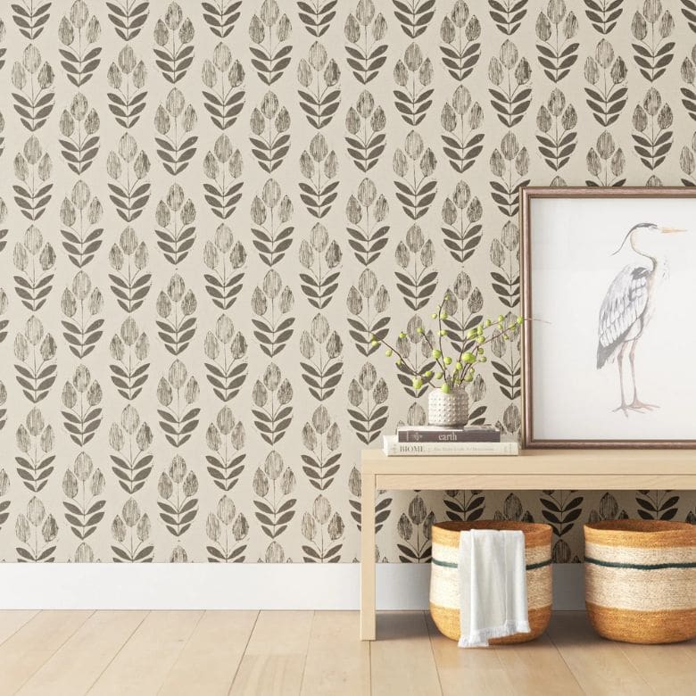 tulip motif floral wallpaper