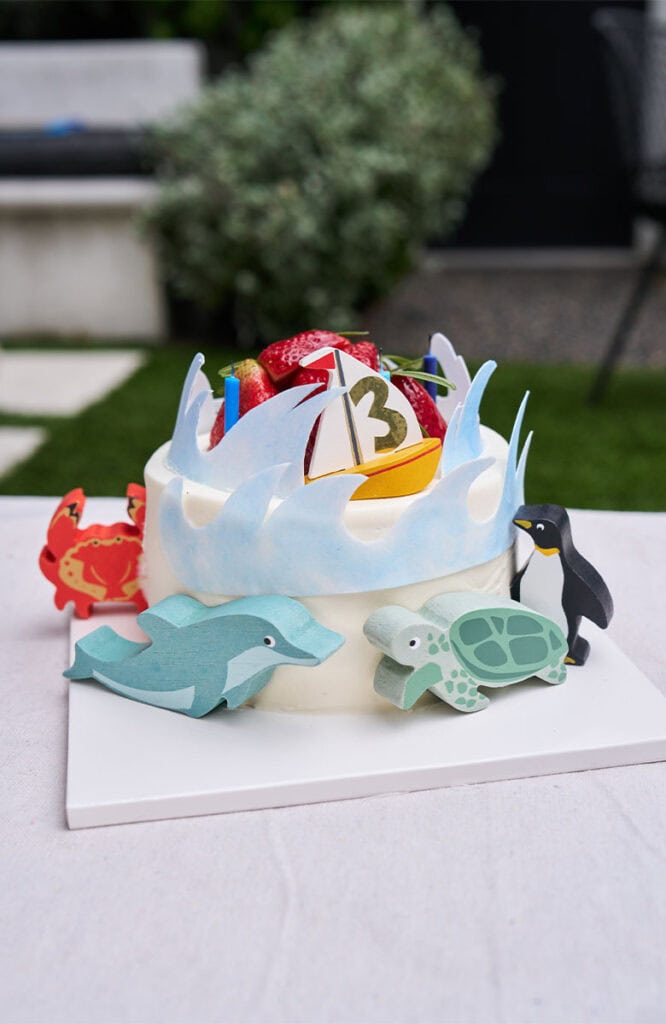 drew scott kids birthday party ideas, underwater birthday cake