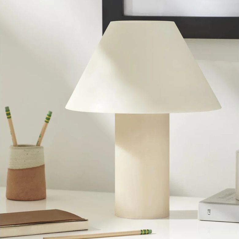 white resin Table Lamp