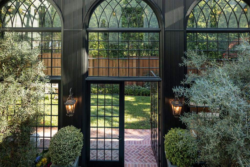 jonathan scott zooey deschanel solarium