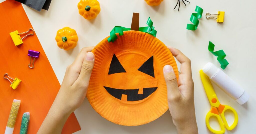 pumpkin paper plate halloween craft