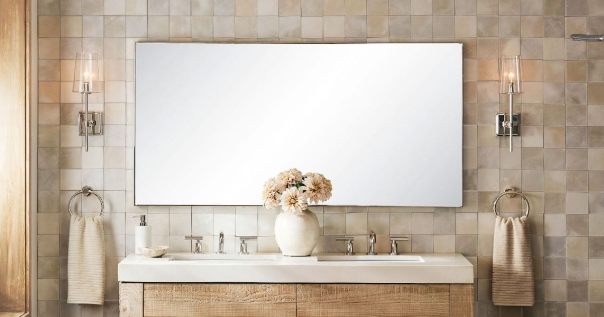 15 Best Bathroom Vanity Lights That Are Stylish and Functional