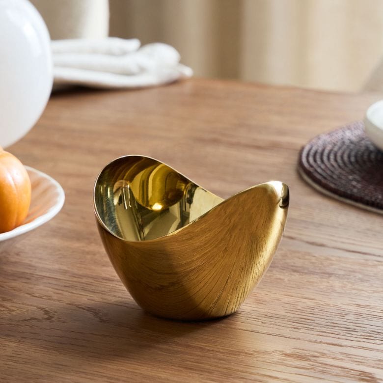 rounded metal candle votive