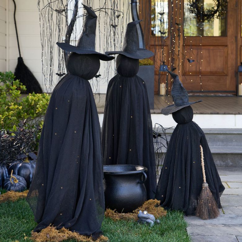 illuminated lawn halloween witches