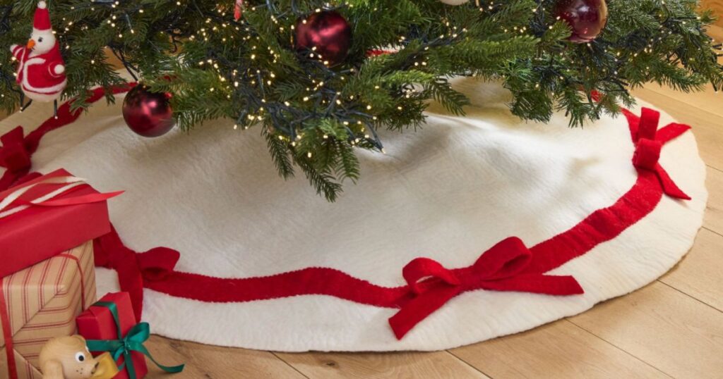 best christmas tree skirts in adorable paterns