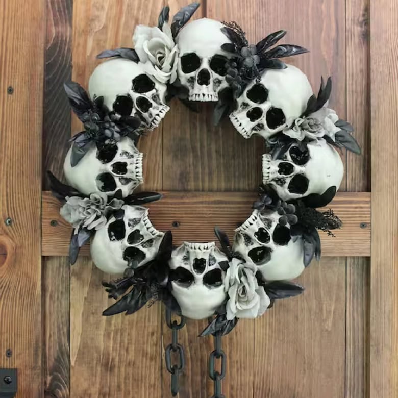 creepy skull wreath