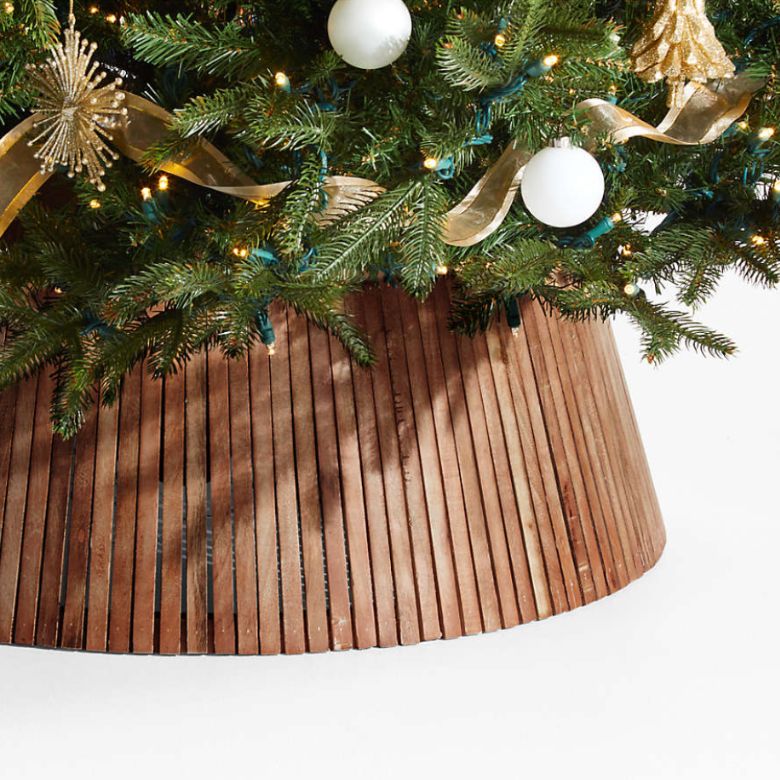 Fluted Wood Natural Christmas Tree Collar