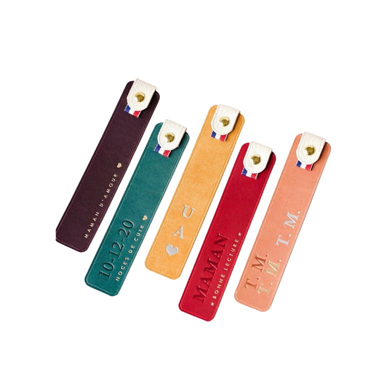 Customizable leather bookmark