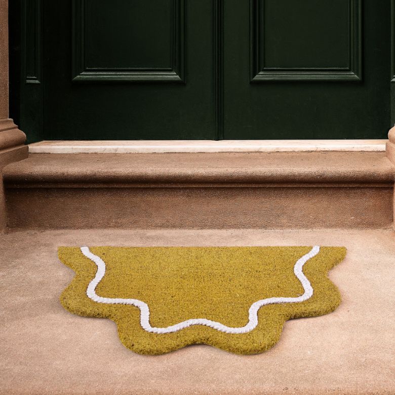 Scalloped Doormat with Wiggle Line Detail