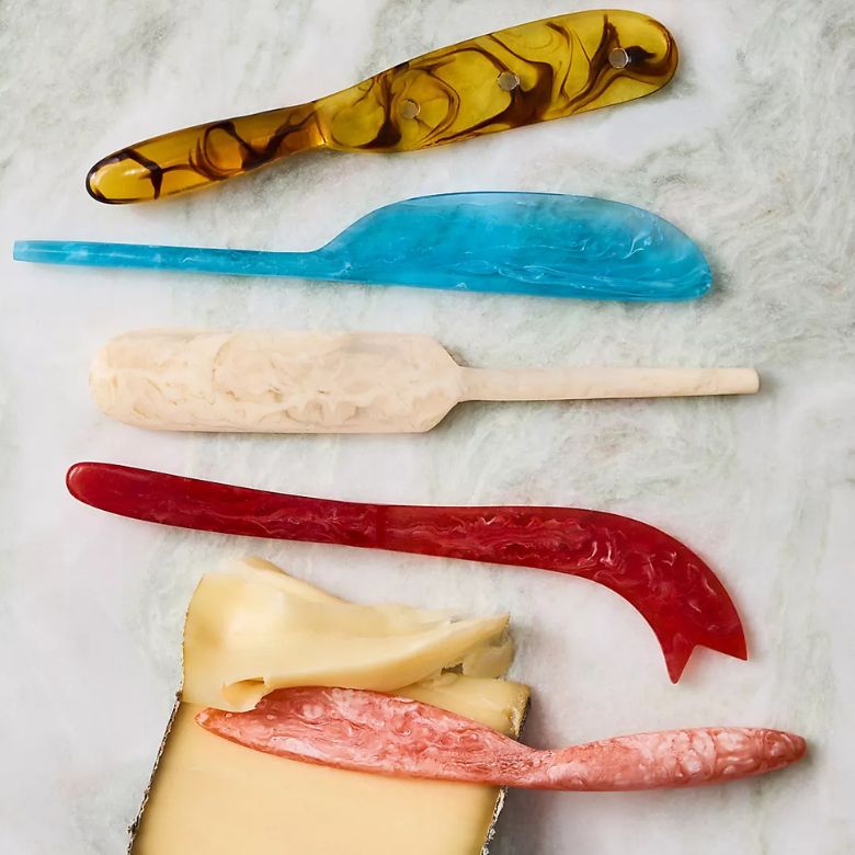 set of 6 multi-colored spreaders