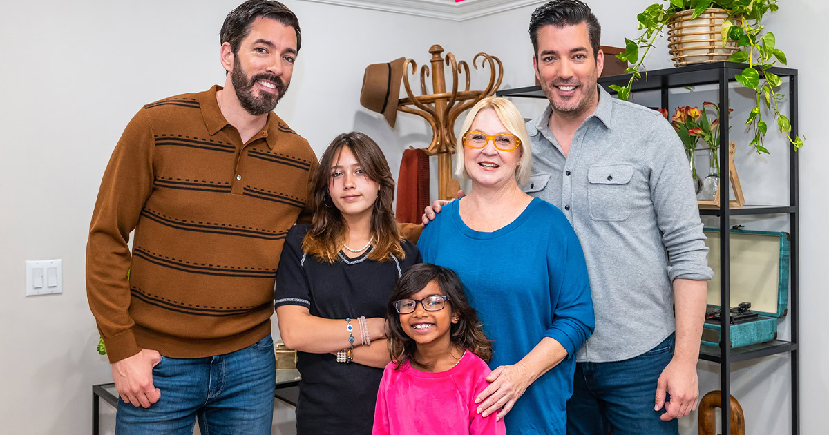 don't hate your house carolyn and her kids