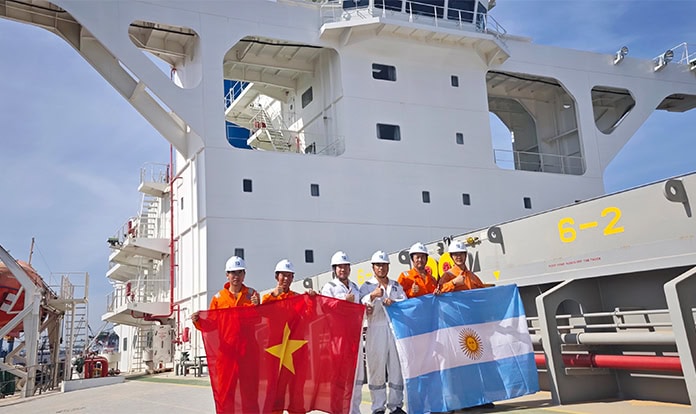 Certified Argentine soy enters Vietnam feed sector via COFCO