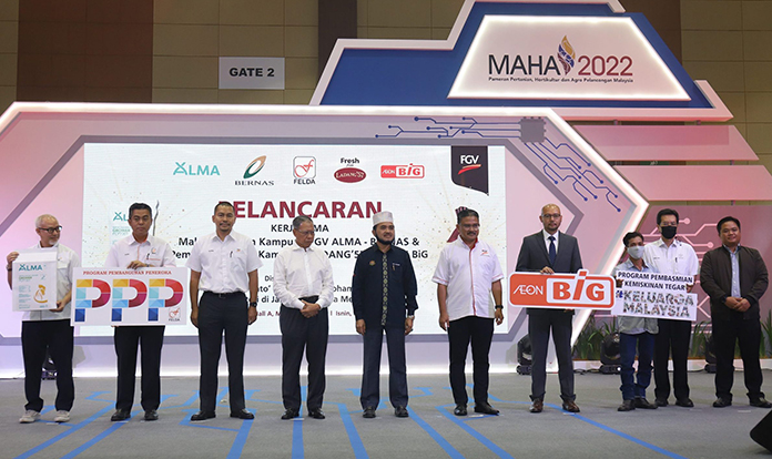 FGV launches high-quality chicken feed brand ALMA 