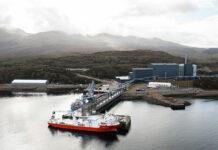 Mowi strengthens salmon farming performance through Skretting feed partnership