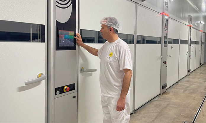 Spanish poultry producer expands operations with hatchery acquisition