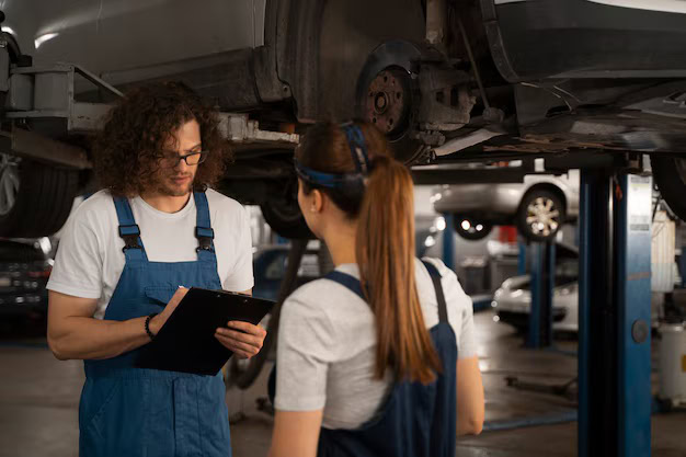  Top 5 Reasons to Call a Professional Towing Service