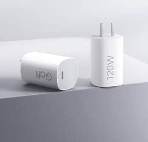 Design-and-compact-shape-of-the-charger