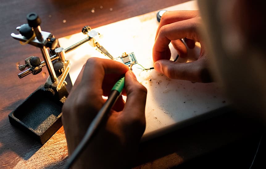SmartDust-How-will-it-impact-the-future