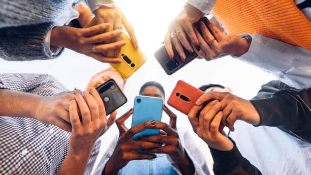 China Smartphone Market Dynamics and Strategic Recommendations for 2025-2035