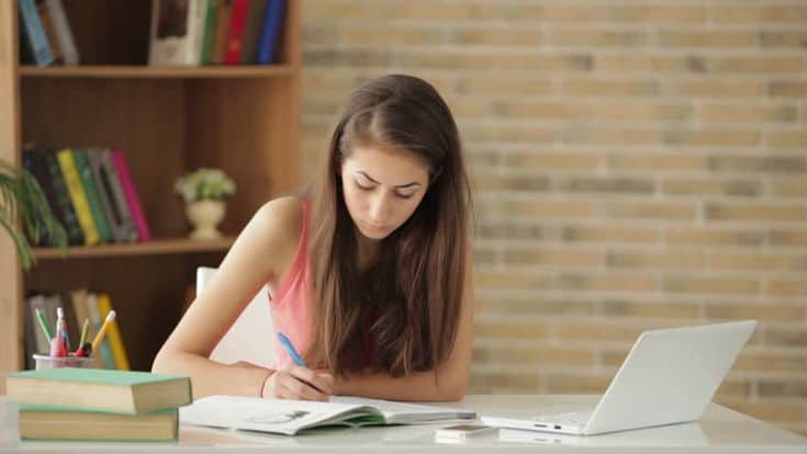 Top CIPD Assignment Help Services Supporting UK HR Students in 2025