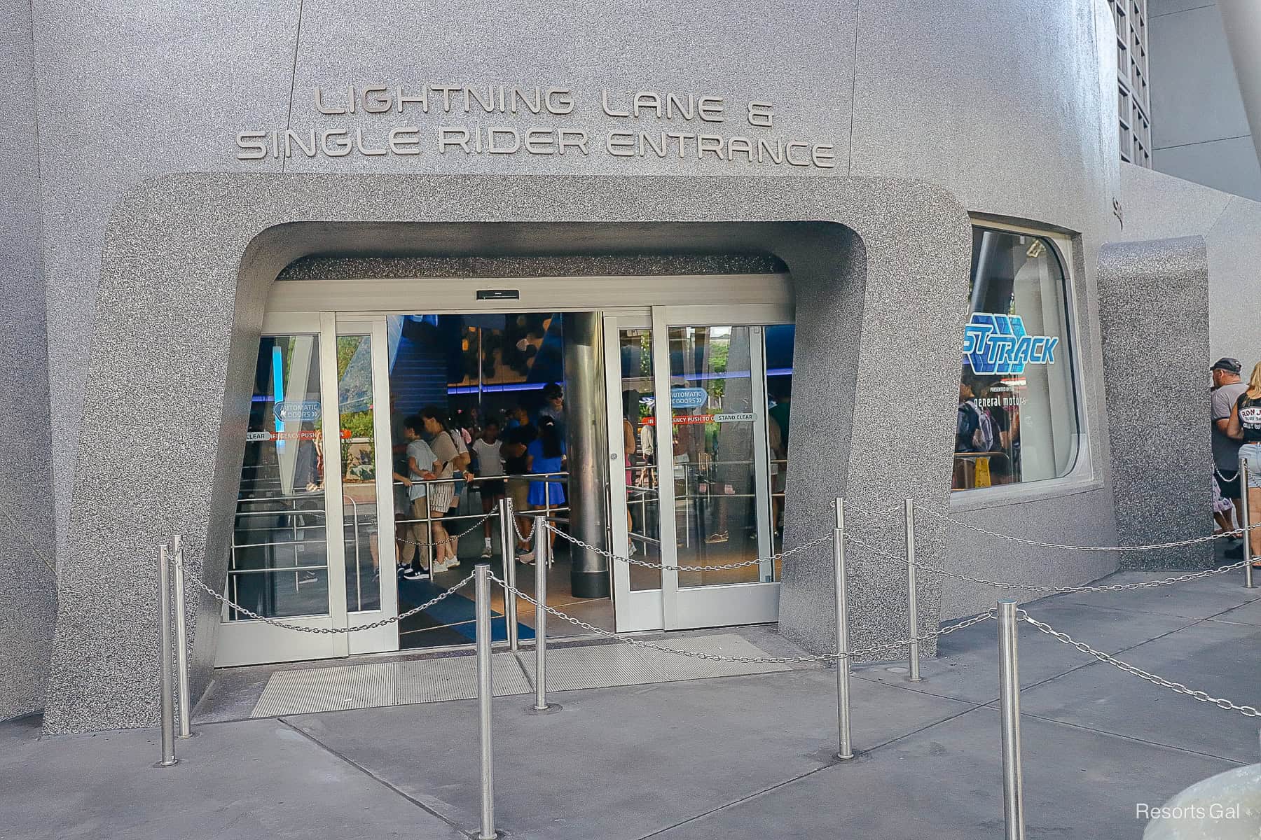 How Long Did We Wait? Trying the Single Rider Line at Test Track