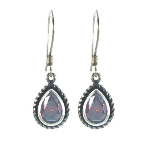 Ασημένια 925 σκουλαρίκια με ζιργκόν: Το απόλυτο κομμάτι για το στυλ και τη λάμψη σας